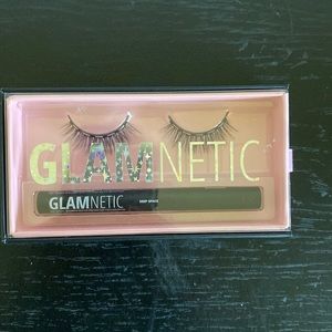 Glamnetic magnetic eyelashes and liner